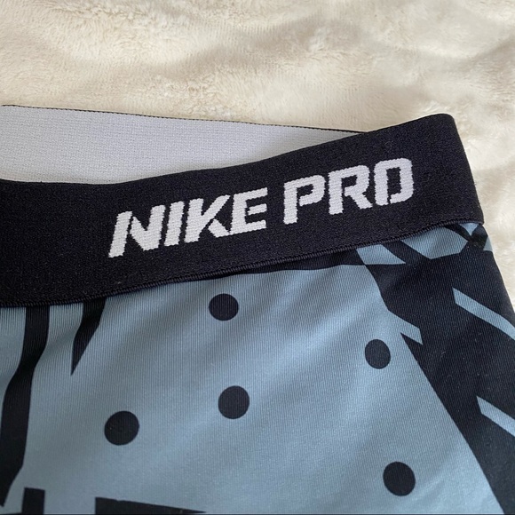 Nike cropped leggings - Picture 4 of 5